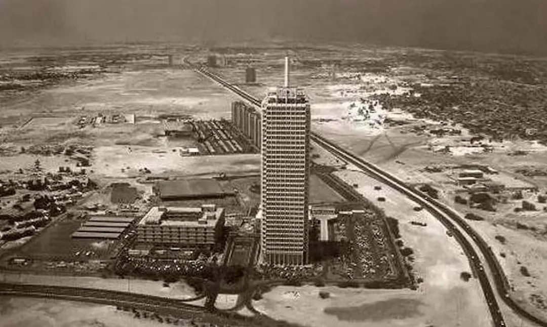 Dubai World Trade Center, 1980